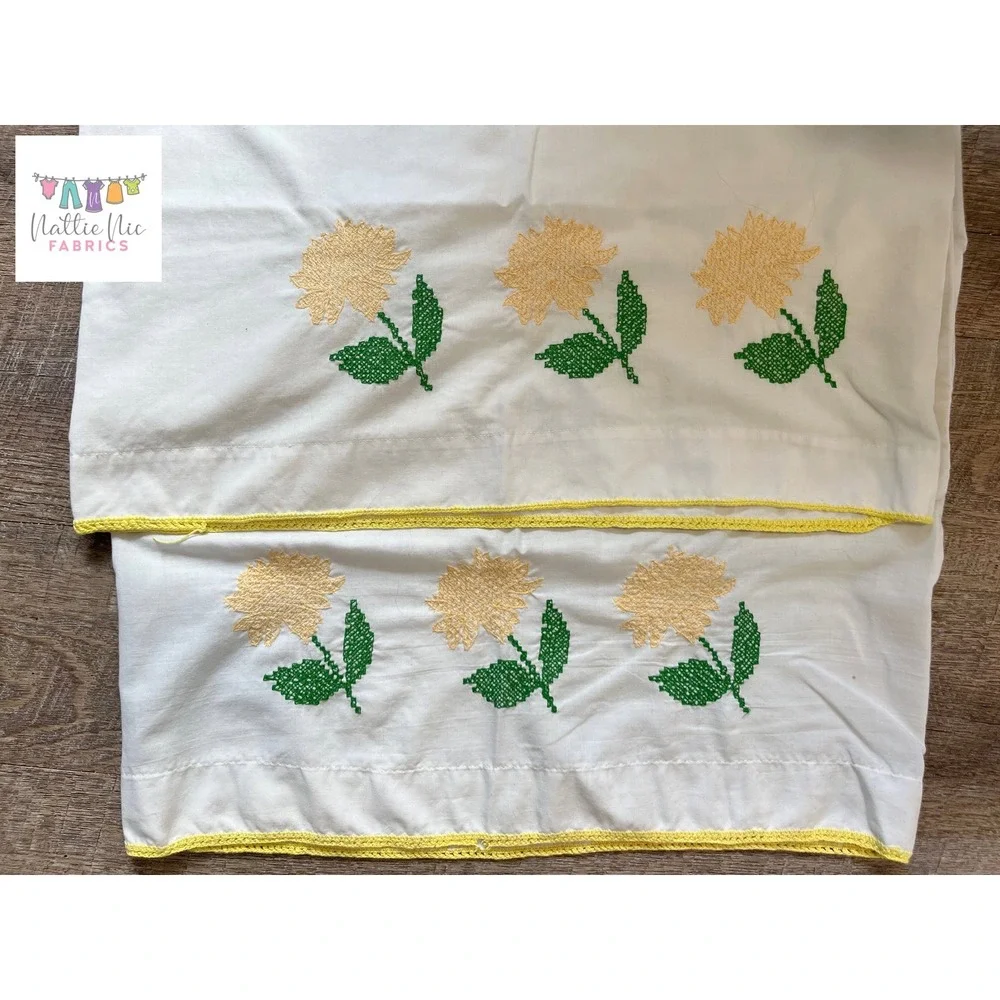 Vintage pair of pillowcases yellow floral emboidery crochet trim‎